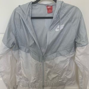 NIKE JACKET GOOD CONDITION! 💗💗